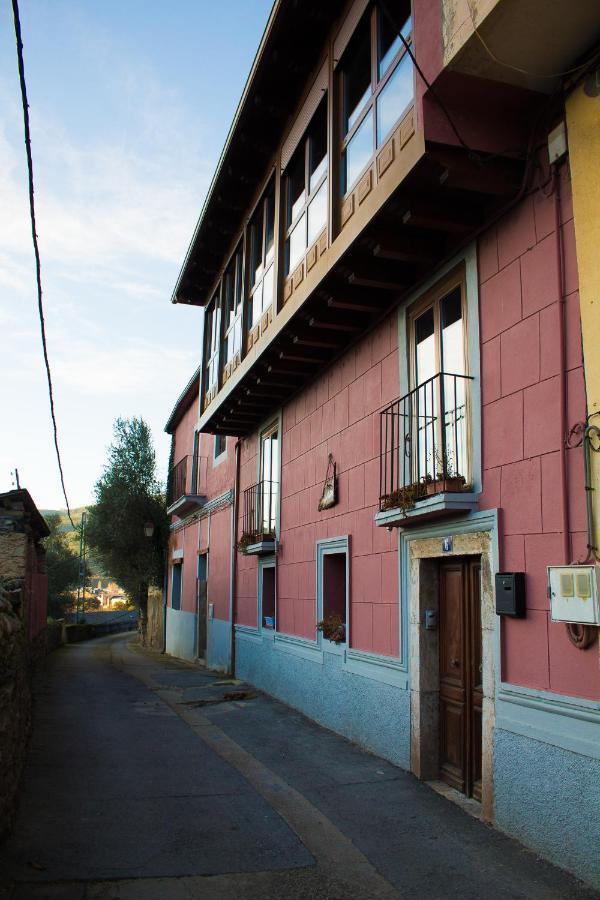 Pensjonat Casa Castane Puente de Domingo Florez Zewnętrze zdjęcie