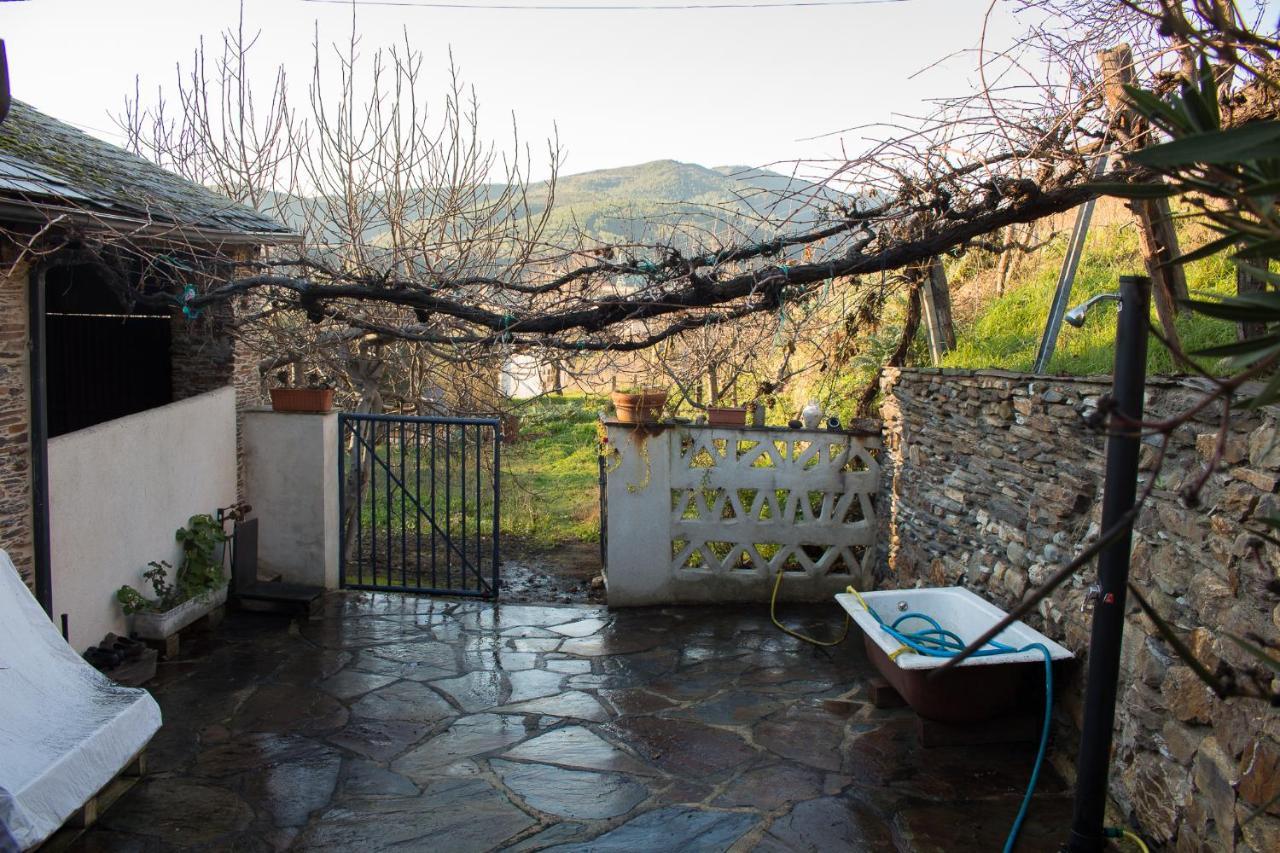 Pensjonat Casa Castane Puente de Domingo Florez Zewnętrze zdjęcie